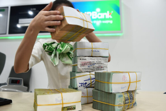 PM orders banks to smooth credit flows to property sector