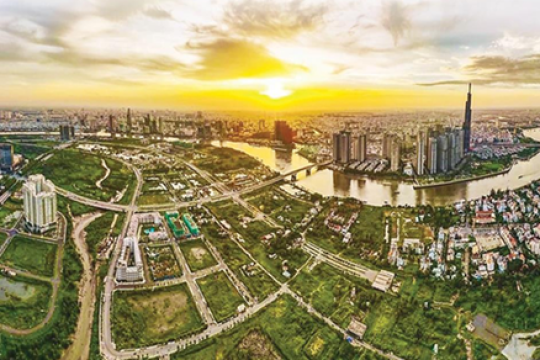 Chuyên gia: Khơi thông nguồn vốn, “rã băng” thị trường bất động sản là vực dậy cả trăm ngành nghề liên quan