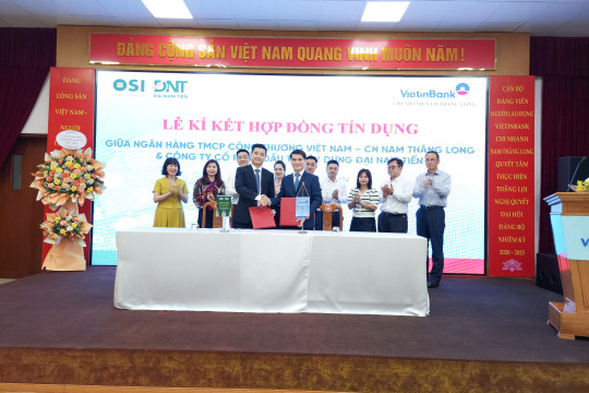 Lễ ký kết hợp đồng tín dụng tài trợ dự án toà nhà văn phòng Oriental Square